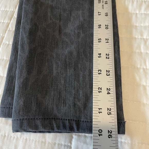 MOTHER Denim The High Waisted Looker in Bad Cat Black Gray Leopard Jeans Sz 25 - Picture 8 of 14